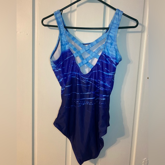 Amazon One Piece Swim Suit - Picture 4 of 5